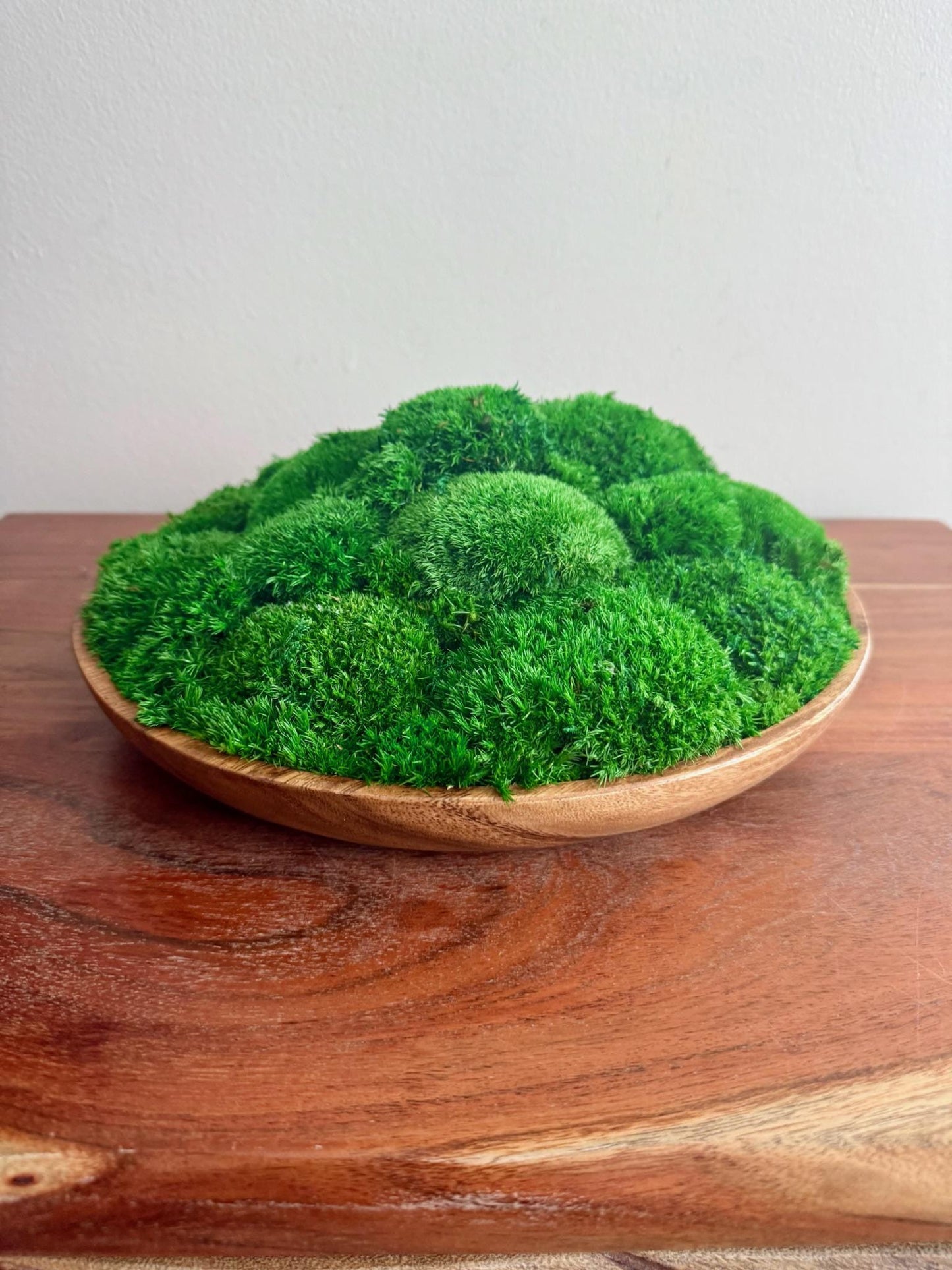 Moss Centerpiece | Pole Moss | Moss Planter | Preserved Moss Gift | Wood Nature Circle Bowl | One of a Kind | Green Pole Moss | Gift