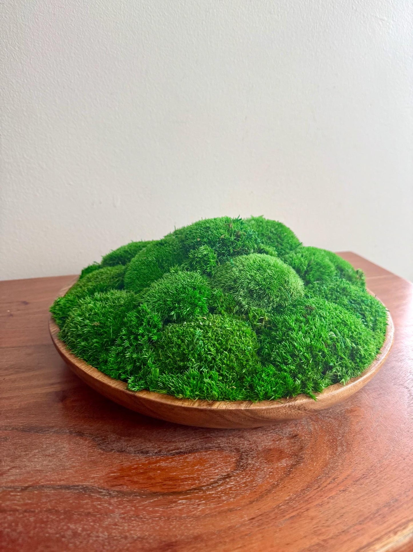 Moss Centerpiece | Pole Moss | Moss Planter | Preserved Moss Gift | Wood Nature Circle Bowl | One of a Kind | Green Pole Moss | Gift