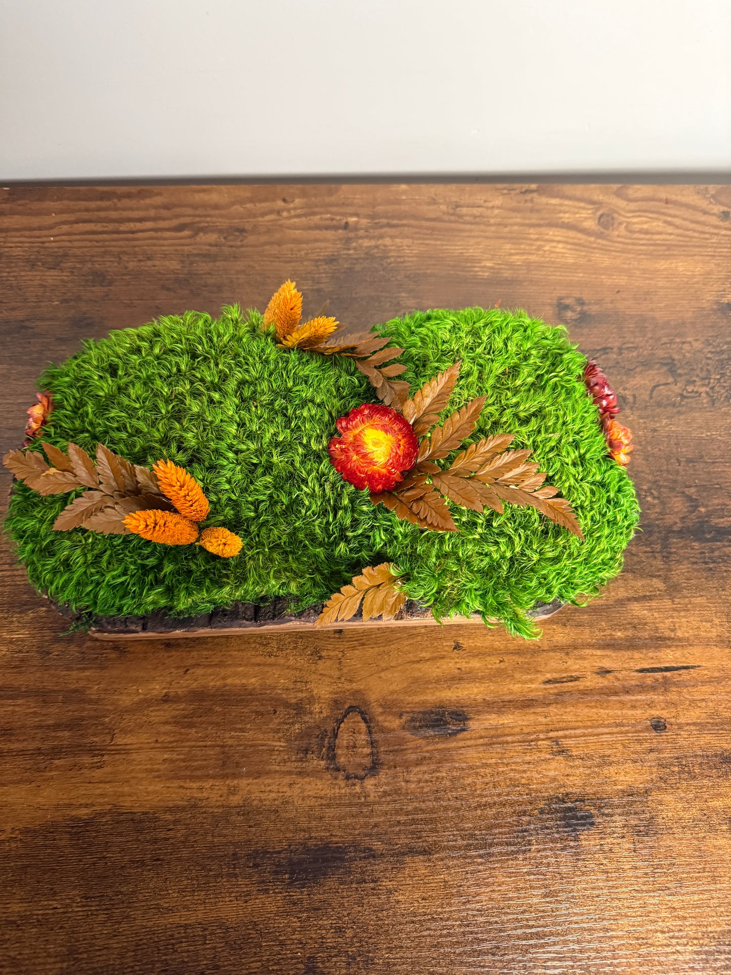 Preserved Pole Moss Centerpiece: Wood Nature Bowl, Wedding Decor with Orange Flowers | USA - TARIFF FREE