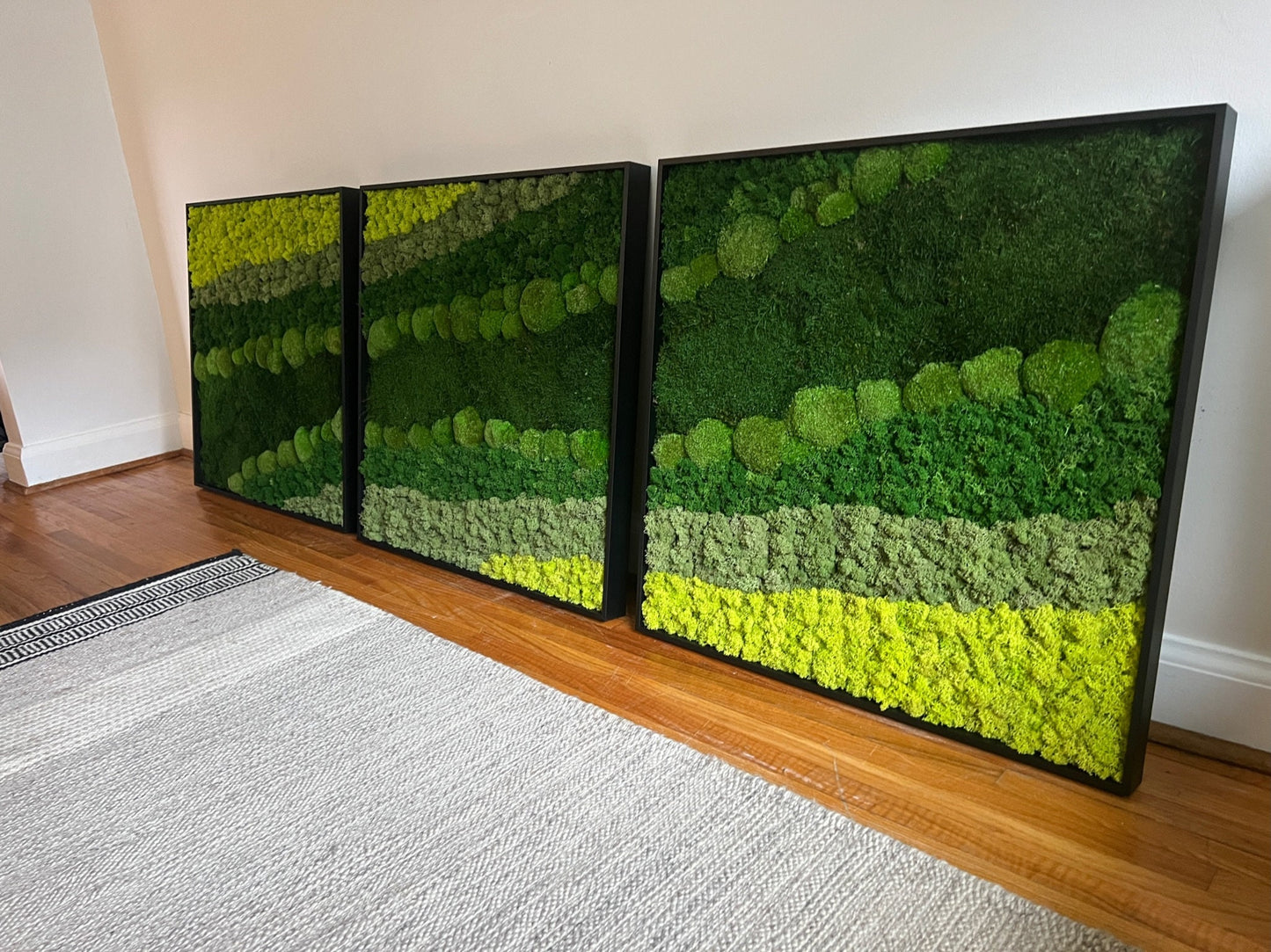 Large Preserved Moss Wall Art: Reindeer, Sheet & Pole Moss | USA - TARIFF FREE