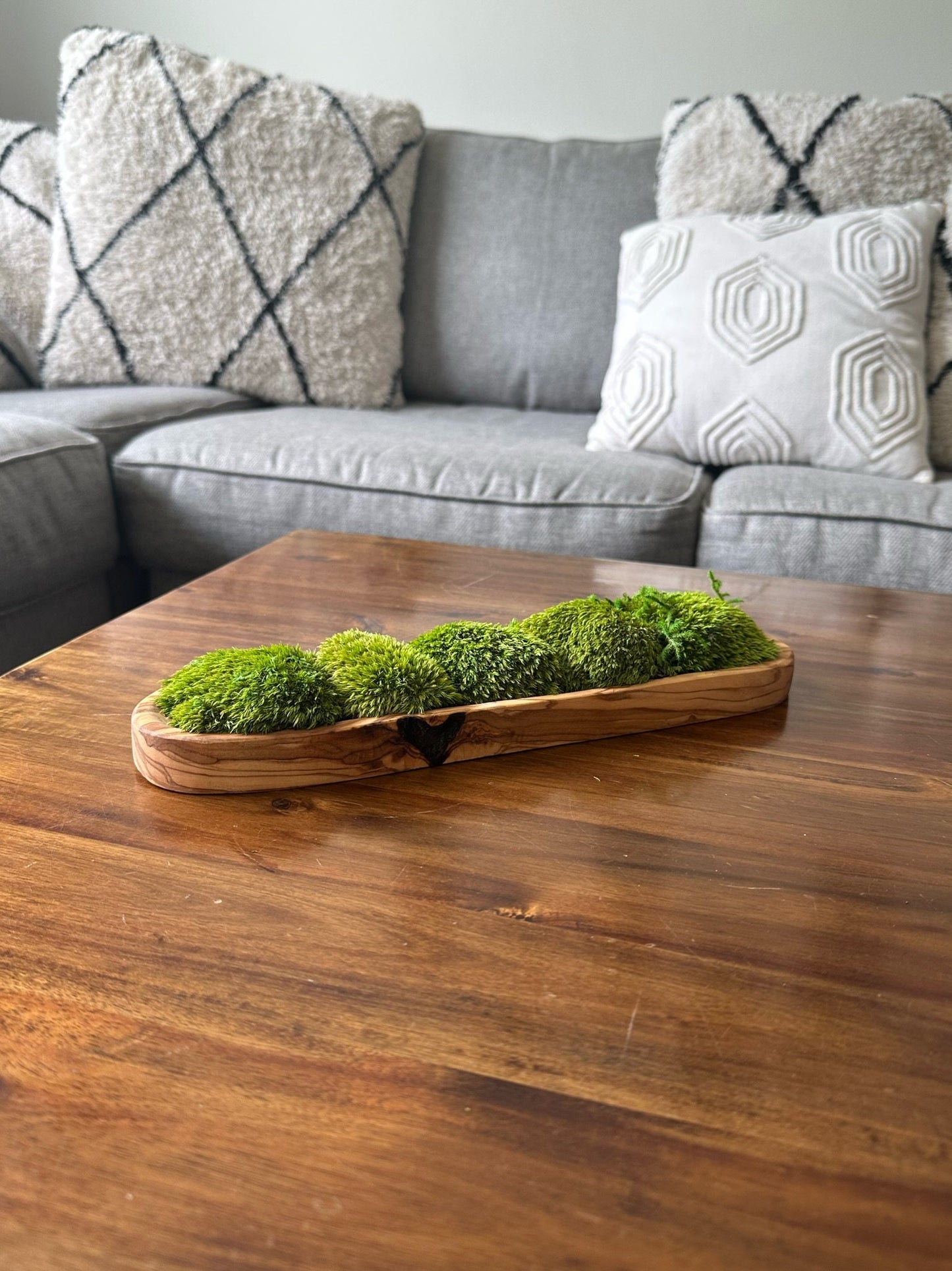 Preserved Moss Centerpiece: Olive Wood Bowl, Reindeer & Pole Moss | USA - TARIFF FREE