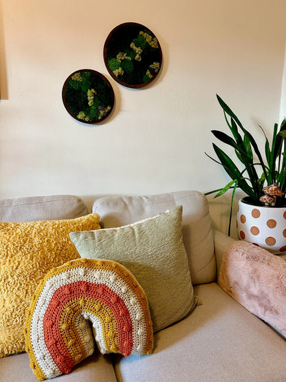 Framed Preserved Moss Wall Art: Reindeer & Sheet Moss Circle | USA - TARIFF FREE